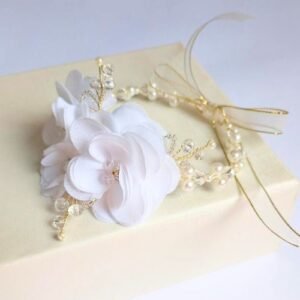 Portq coque pérolas e cristais.